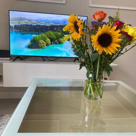 Stunning Apartment In Leeds- Financial District Leeds  Eksteriør billede