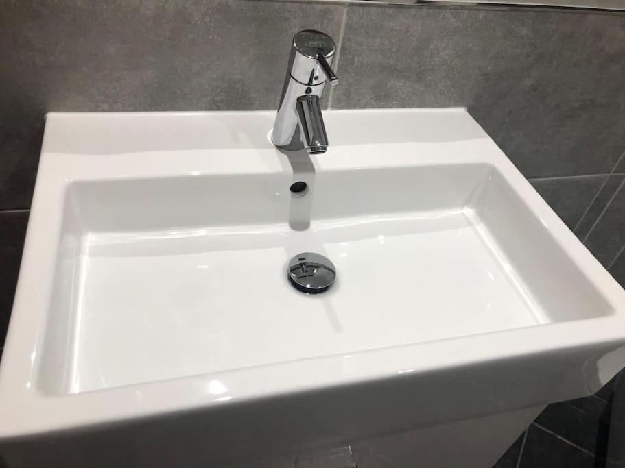 Stunning Apartment In Leeds- Financial District Leeds  Eksteriør billede