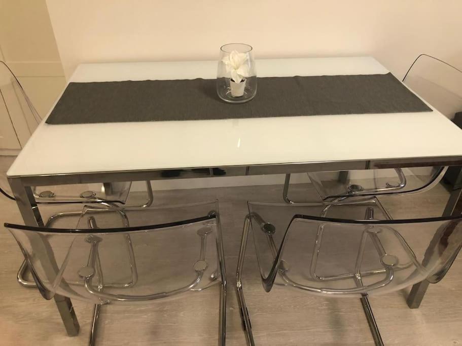 Stunning Apartment In Leeds- Financial District Leeds  Eksteriør billede