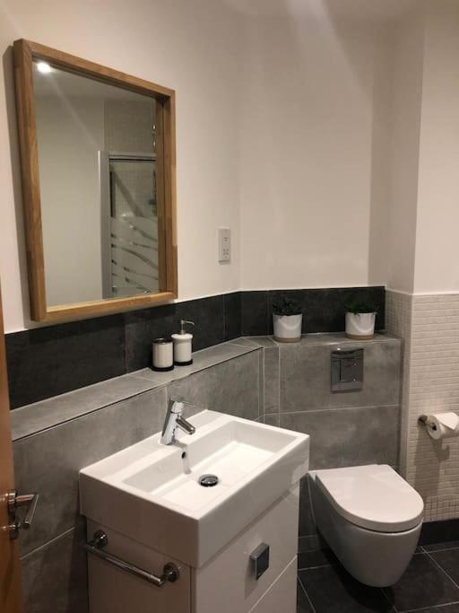 Stunning Apartment In Leeds- Financial District Leeds  Eksteriør billede