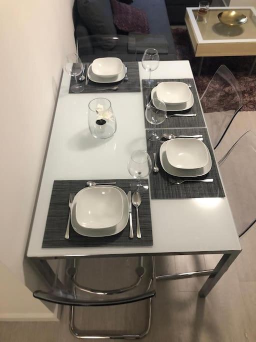 Stunning Apartment In Leeds- Financial District Leeds  Eksteriør billede
