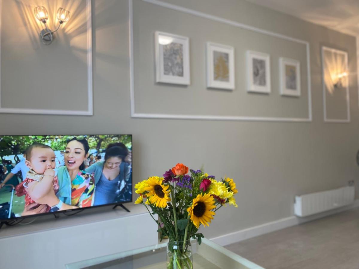 Stunning Apartment In Leeds- Financial District Leeds  Eksteriør billede
